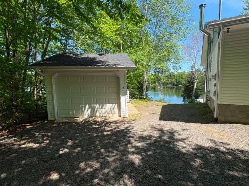 Garage - 232 Ch. De L'Amitié, Saint-Élie-De-Caxton, QC 