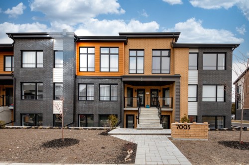 3-7005 Rue de Champagnier  Brossard, QC J4Z 0V3