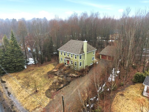 130 Rue des Pionniers  Saint-Charles-Borromée, QC J6E 7Y8