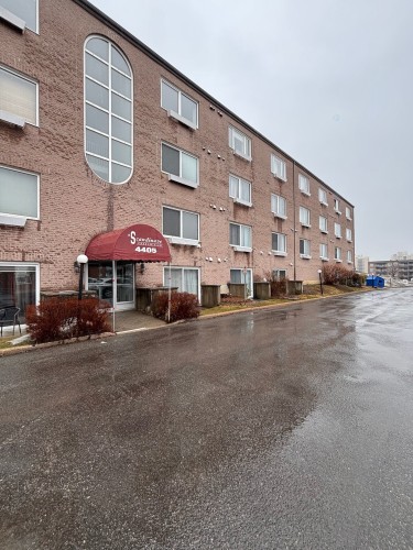 4405 Rue Le Monelier  Québec (Charlesbourg), QC G1H 2P2