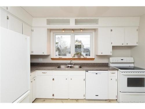 160 Snow Ave, Moncton, NB 