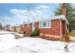 86 Ayer AVE Moncton, NB E1C 8G8