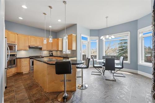 34 Castleton Crt, Winnipeg, MB 