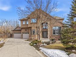 34 Castleton CRT  Winnipeg, MB R3P 2R1