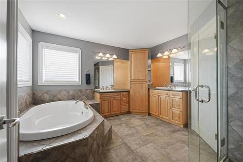 34 Castleton Crt, Winnipeg, MB 