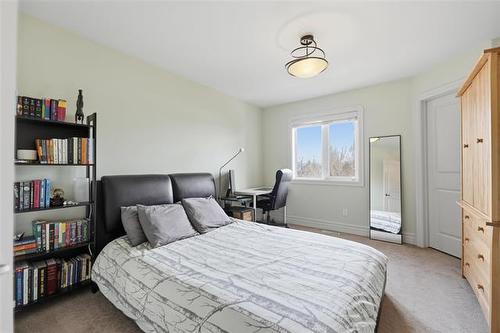 34 Castleton Crt, Winnipeg, MB 