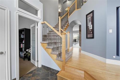 34 Castleton Crt, Winnipeg, MB 