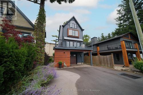 2331 ONTARIO STREET  Oakville, ON L6L 1A5