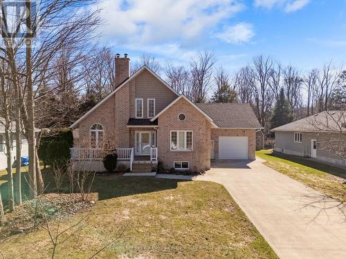 207 BIRCH CRESCENT  Huron-Kinloss, ON N0G 2R0