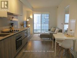 1005 - 950 PORTAGE PARKWAY Vaughan, ON L4K 0J7