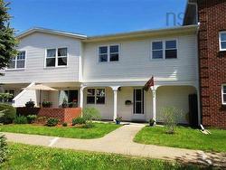 Unit 2 95 Empire Street Bridgewater, NS B4V 2L8