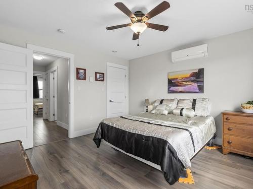 185 Titanium Crescent, Halifax, NS 