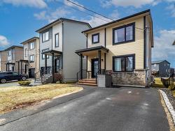 185 Titanium Crescent  Halifax, NS B3P 0J3