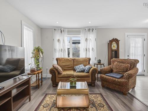 185 Titanium Crescent, Halifax, NS 