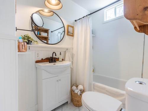 8237 Highway 209, Wards Brook, NS 