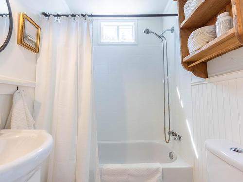 8237 Highway 209, Wards Brook, NS 