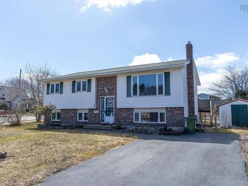34A Stuart Harris Drive  Dartmouth, NS B2W 3L8