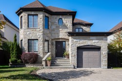 4665 Rue Gaston-Chapleau Laval (Chomedey), QC H7W 0B5