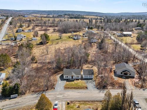 15 Chalet Crescent, Brooklyn, NS 