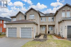 387 FERNDALE DRIVE S Barrie, ON L4N 0M1