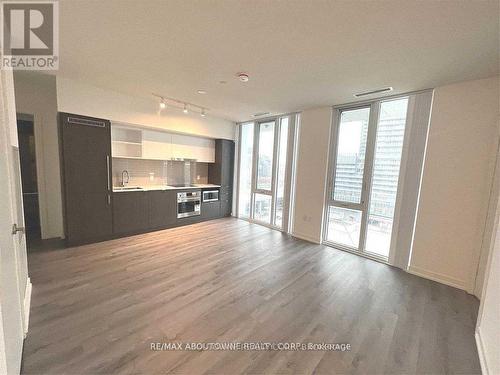 1105 - 138 Downes Street, Toronto, ON - Indoor