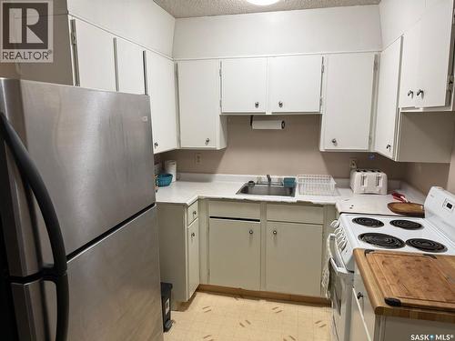 209 15 Barr Street, Regina, SK - Indoor Photo Showing Kitchen