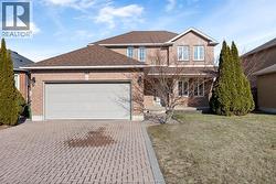 182 EVELEIGH Windsor, ON N9E 4M3