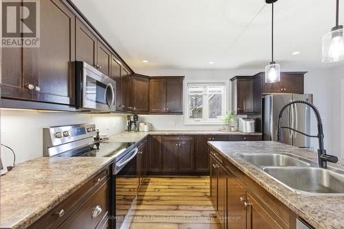 91 Park Street, Goderich (Goderich (Town)), ON - Indoor Photo Showing Kitchen With Double Sink