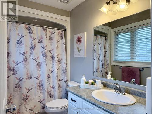 9 Barrett Crescent, St. Thomas, ON - Indoor Photo Showing Bathroom