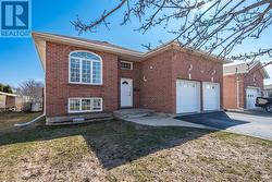 79 SPEERS BOULEVARD Loyalist (Amherstview), ON K7N 1Y8