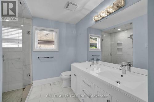 2171 Jardine Crescent, Burlington, ON - Indoor Photo Showing Bathroom