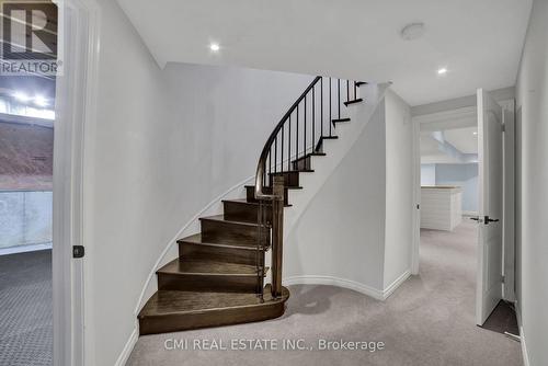 2171 Jardine Crescent, Burlington, ON - Indoor Photo Showing Other Room