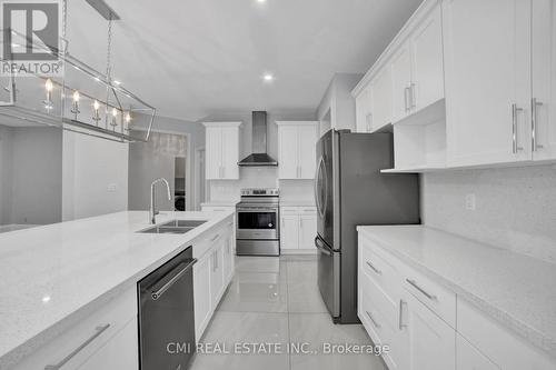2171 Jardine Crescent, Burlington, ON - Indoor Photo Showing Kitchen With Double Sink