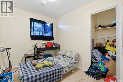 2123 Reynolds Street, Regina, SK - Indoor Photo Showing Bedroom