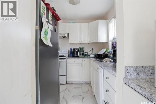 2123 Reynolds Street, Regina, SK - Indoor Photo Showing Kitchen