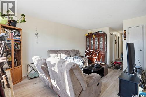 2123 Reynolds Street, Regina, SK - Indoor