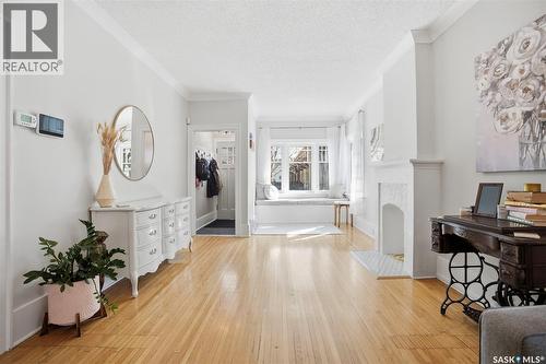 903 6Th Avenue N, Saskatoon, SK - Indoor