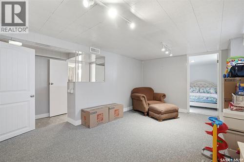 903 6Th Avenue N, Saskatoon, SK - Indoor