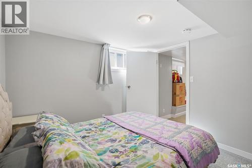903 6Th Avenue N, Saskatoon, SK - Indoor Photo Showing Bedroom