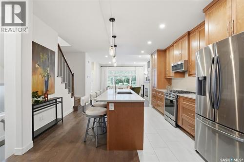 512 7Th Street E, Saskatoon, SK - Indoor Photo Showing Kitchen With Upgraded Kitchen