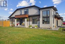 52 WELCH LANE  Hamilton, ON L9C 0G1