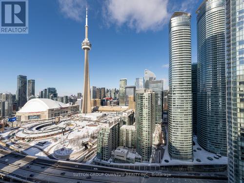 3512 - 208 QUEENS QUAY W  Toronto, ON M5J 2Y5