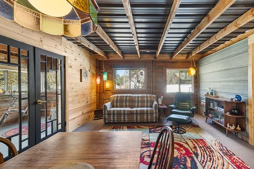 6318 Balsam Road, Wasa, BC - Indoor Photo Showing Living Room