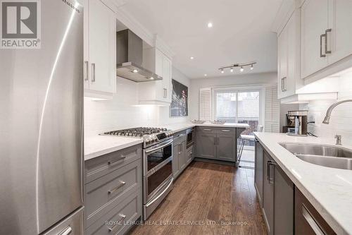 103 Confederation Way, Markham, ON - Indoor Photo Showing Kitchen With Stainless Steel Kitchen With Double Sink With Upgraded Kitchen