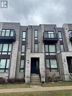 35 HAMMERSMITH LANE Markham, ON L6C 0Z5