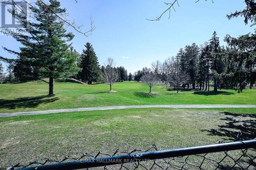 12 FAIRWAY LANE  Guelph, ON N1E 7A9