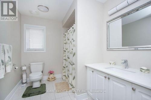 200 Bathgate Crescent, Clarington, ON - Indoor Photo Showing Bathroom