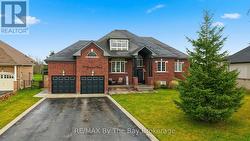 17 BASSWOOD DRIVE Wasaga Beach, ON L9Z 0A8