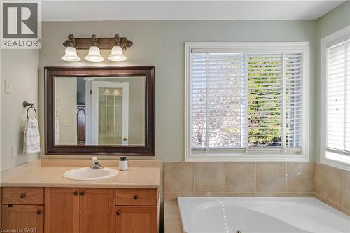 184 Sofron Drive, Cambridge, ON - Indoor Photo Showing Bathroom