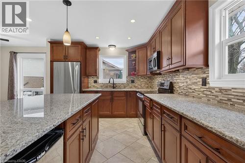 106 Hahn Avenue, Cambridge, ON - Indoor Photo Showing Kitchen With Upgraded Kitchen